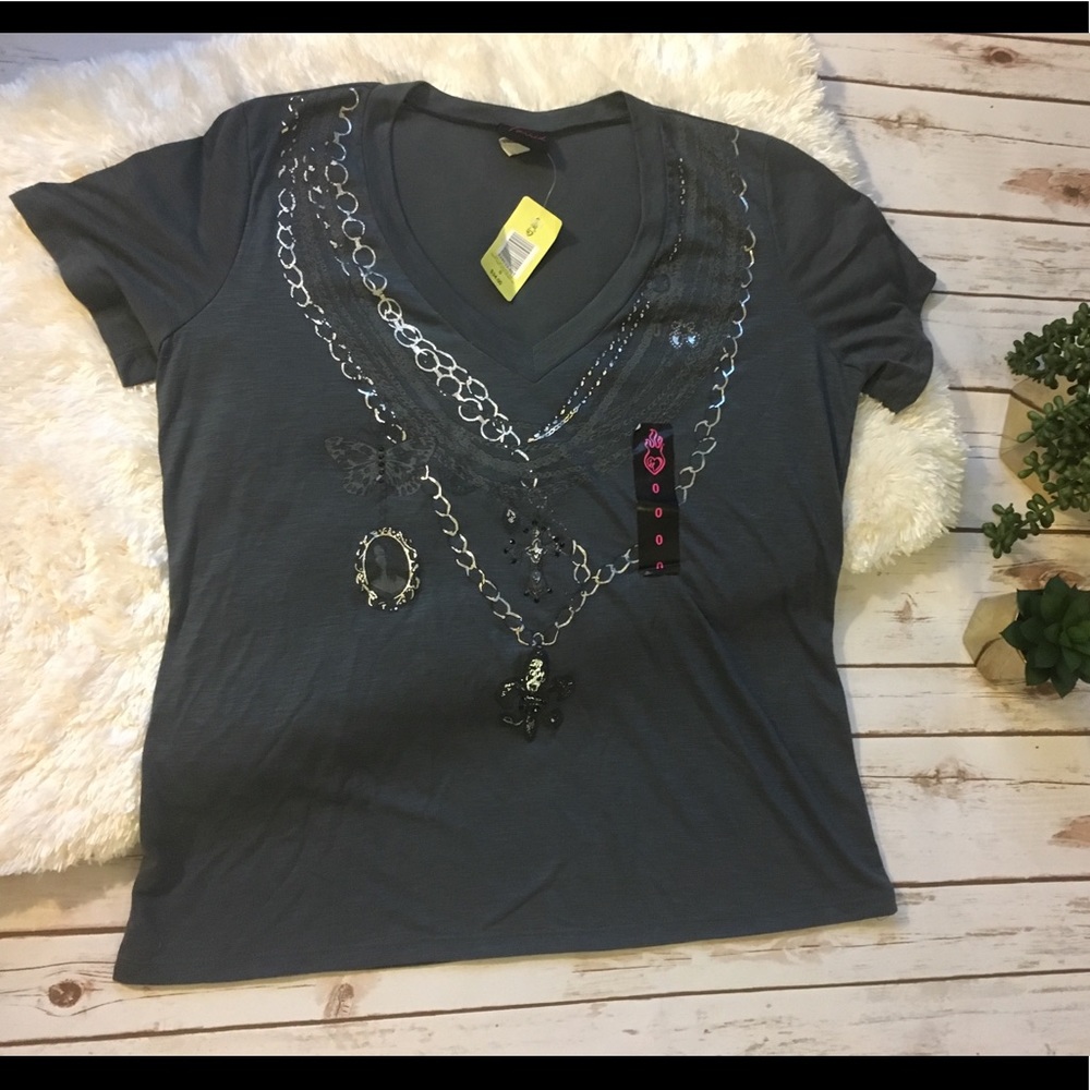 Torrid Gray Necklace short sleeve Tee Shirt NWT 0